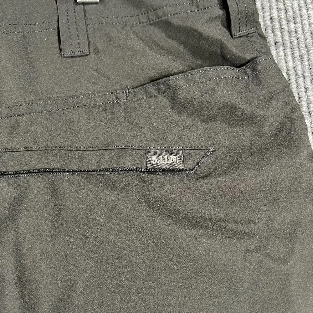 5.11 Tactical‎ Series Shorts Mens Size 42 Black Lightweight Performance Security